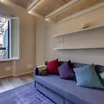 Central Berchet With Terrace And Private Entrance
