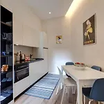 Central Berchet With Terrace And Private Entrance