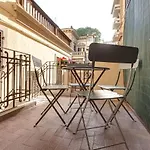 Central Berchet With Terrace And Private Entrance