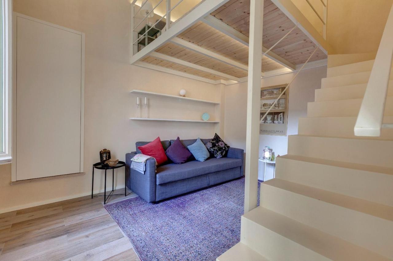 Central Berchet With Terrace And Private Entrance *