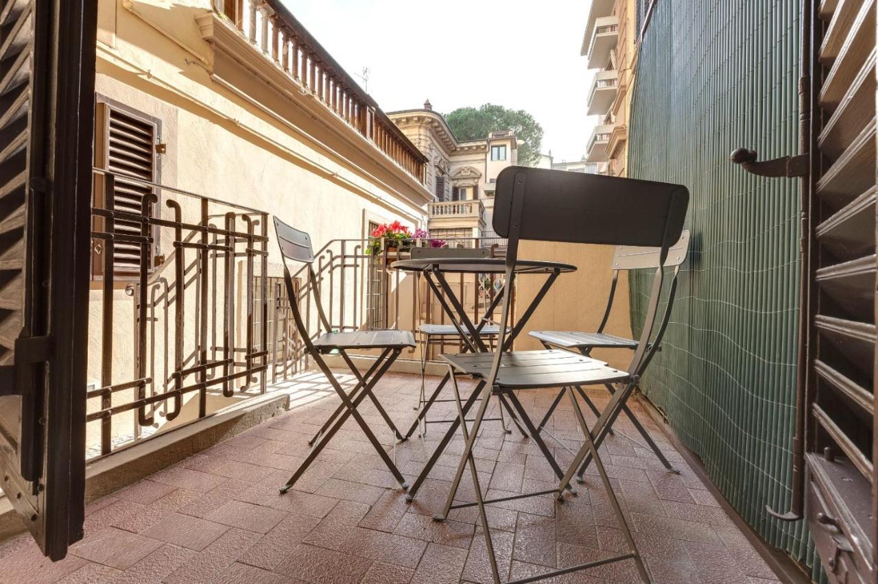 Central Berchet With Terrace And Private Entrance *